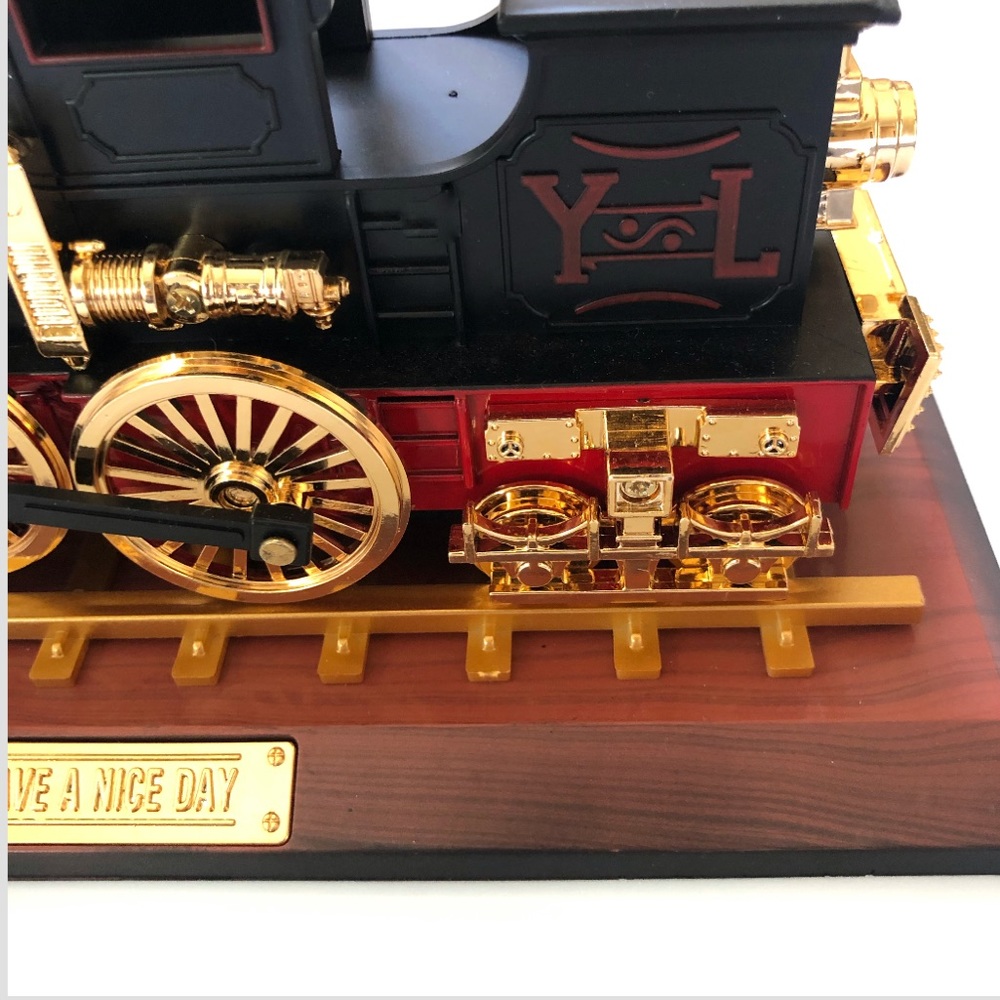 Decorative Table Top Train - Picture 3 of 3